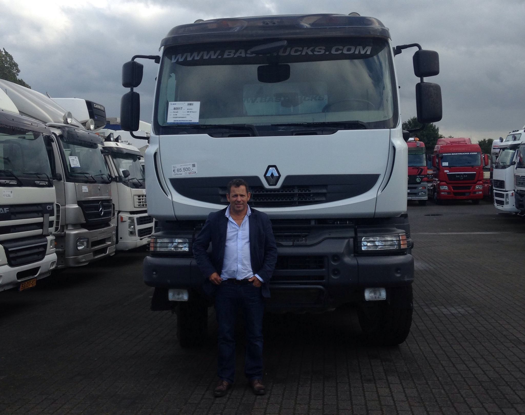 Compra de um camião 8X4 em Veghel, Holanda